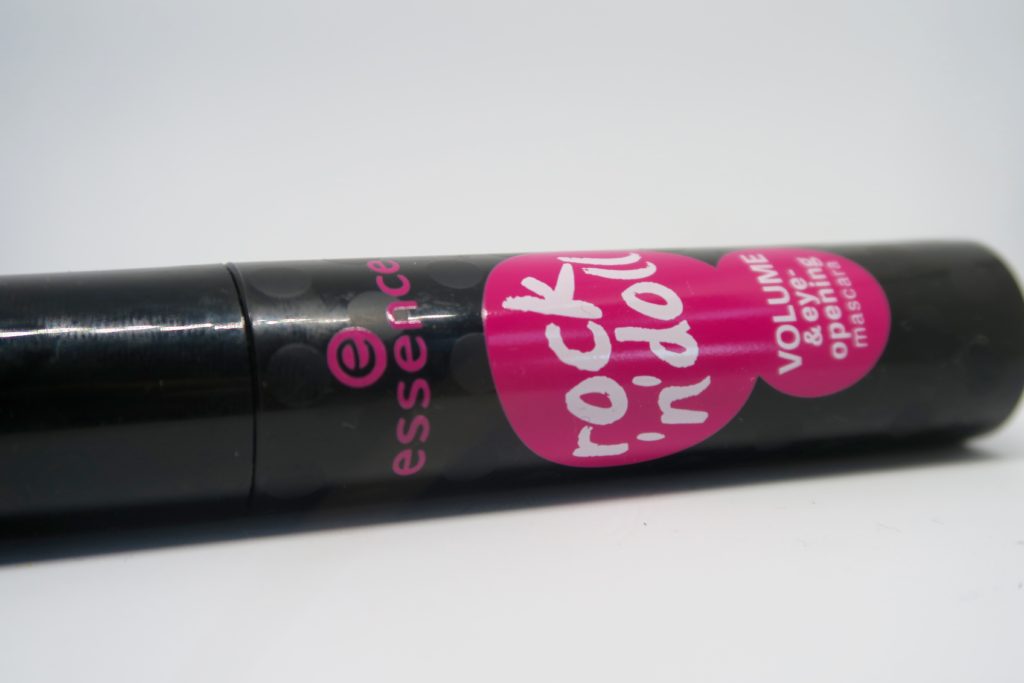 Essence Rock n Doll Mascara Rougerepertoire
